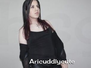 Aricuddlycute