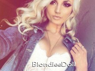 BlondieeDoll