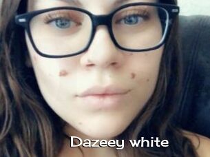 Dazeey_white