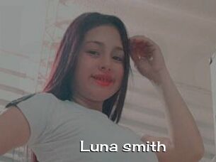 Luna_smith