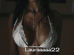 Lauraaaaa22