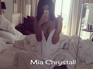 Mia_Chrystall