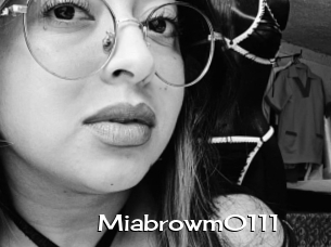 Miabrowm0111