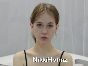 NikkiHolmz