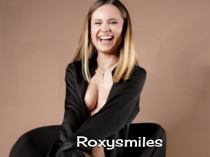 Roxysmiles