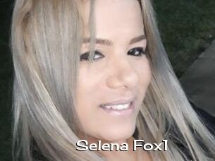 Selena_Fox1