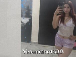 Yeseniahott88